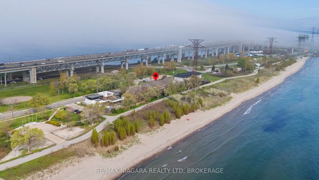 1069 Beach Blvd, House attached with 2 bedrooms, 4 bathrooms and 2 parking in Hamilton ON | Image 33