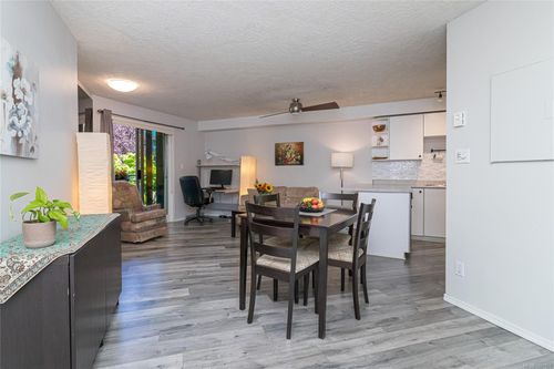 211-494 Marsett Pl, Saanich, BC, V8Z7J1 | Card Image