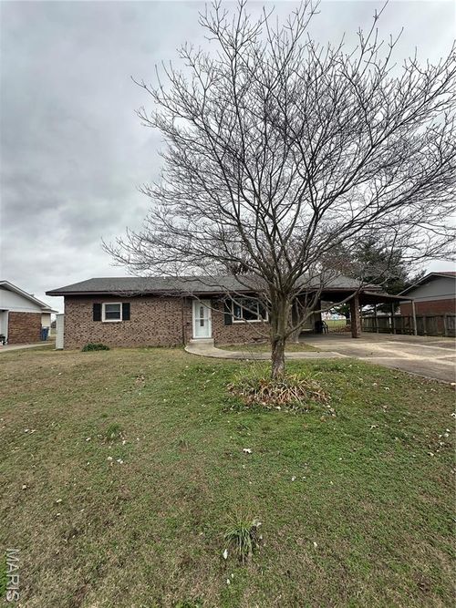 106 W 12th St, Portageville, MO, 63873-1036 | Card Image