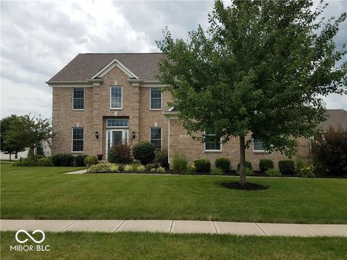 9815 Wild Turkey Row, Mccordsville, IN, 46055-6189 | Card Image