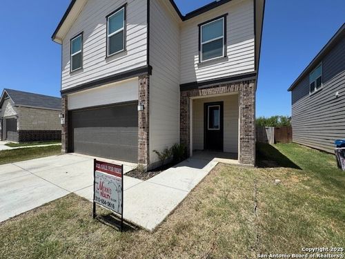 3231 Old Almonte Dr, San Antonio, TX, 78224-2722 | Card Image