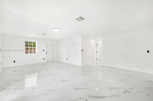 10520 Sw 160th St, Miami, FL, 33157-3068 | Card Image