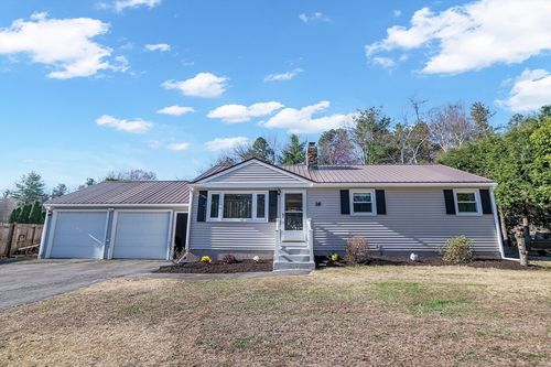 16 Shaggbark Dr, Southwick, MA, 01077-9543 | Card Image