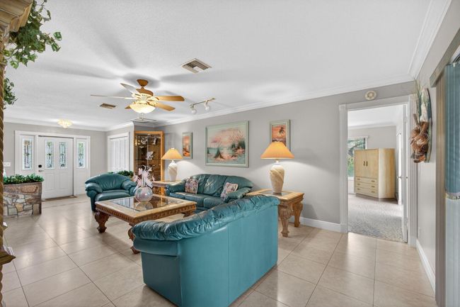 4378 Juniper Ter, House other with 3 bedrooms, 3 bathrooms and null parking in Boynton Beach FL | Image 7