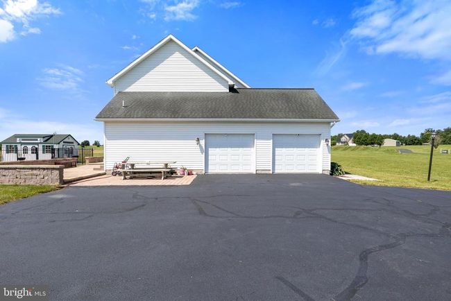 90 Hummingbird Ln, House other with 4 bedrooms, 3 bathrooms and null parking in LITTLESTOWN PA | Image 7