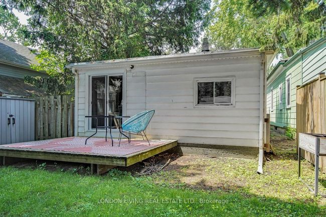718 William St, House other with 3 bedrooms, 1 bathrooms and 3 parking in London ON | Image 33