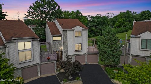 3 Redberry Ct, East Brunswick, NJ, 08816-2741 | Card Image