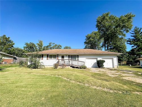 1108 Hickory St, Marshall, IL, 62441-1986 | Card Image