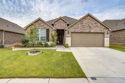 957 Crest Breeze Dr, Haslet, TX, 76052-6185 | Card Image