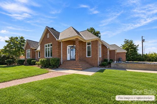 100 Country Creek Dr, Kings Mountain, NC, 28086-8903 | Card Image