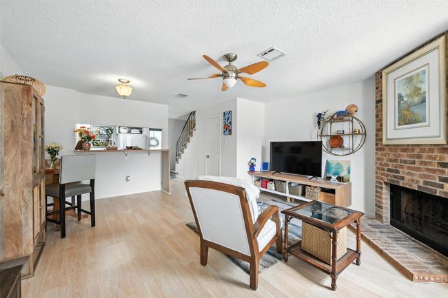 15 Abbey Rd, Townhouse with 2 bedrooms, 2 bathrooms and null parking in Euless TX | Image 5