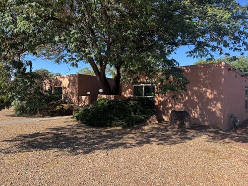 2705 La Charles Drive Ne, Albuquerque, NM, 87112 | Card Image