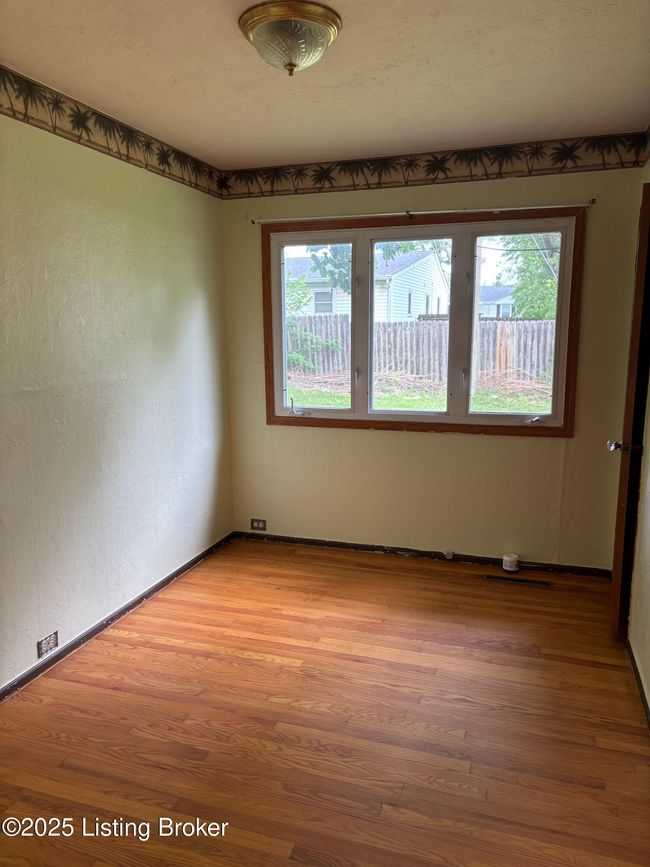 Bedroom | Image 10