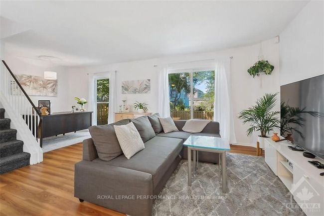 42 Compata Way, Condo with 3 bedrooms, 0 bathrooms and null parking in Gloucester ON | Image 6