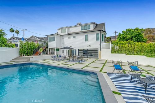 430 W Kenneth Rd, Glendale, CA, 91202-1468 | Card Image