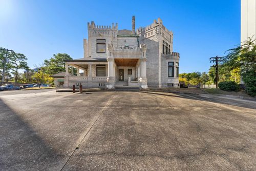 1397 Central Ave, Memphis, TN, 38104-4820 | Card Image