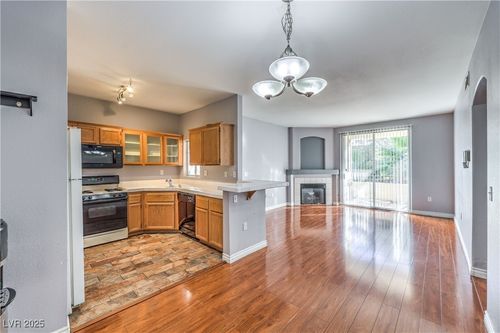 2085-1830 N Buffalo Dr, Las Vegas, NV, 89128-2779 | Card Image