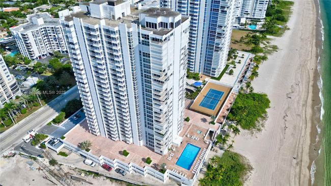 APT-1505 - 1370 Ocean Blvd, Condo with 2 bedrooms, 2 bathrooms and null parking in Pompano Beach FL | Image 5