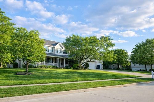 4720 Orellana Ave, Cedar Falls, IA, 50613-6332 | Card Image