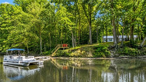 429 Hickory Road, Deerfield, OH, 44411 | Card Image