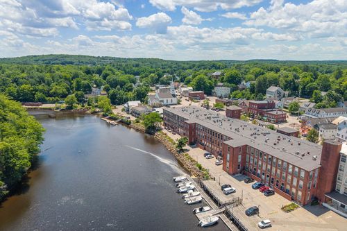 2-125 Main St, Newmarket, NH, 03857-1623 | Card Image