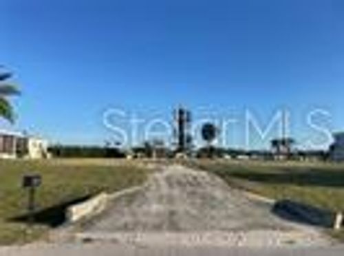 2820 Penguin Ln, ENGLEWOOD, FL, 34224-4716 | Card Image