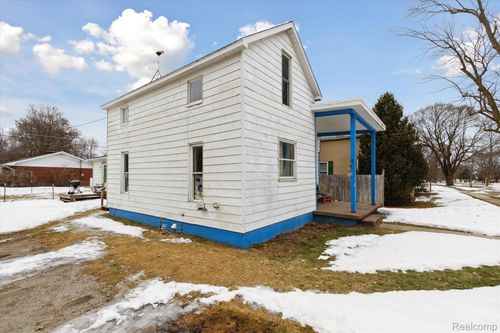 4242 Seeger St, Cass City, MI, 48726-1421 | Card Image