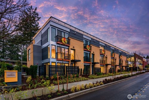175-125 100th Ave Ne, Bellevue, WA, 98004-5627 | Card Image