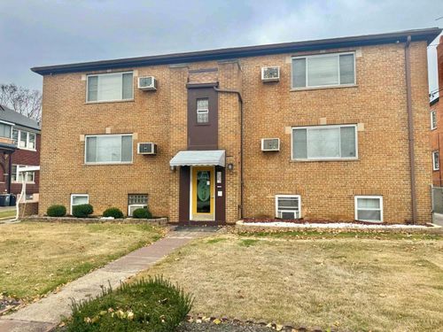 4843 Reading Rd, Cincinnati, OH, 45237-6052 | Card Image