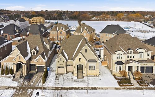 10 Larkin Ave, Nobleton, ON, L7B0N8 | Card Image