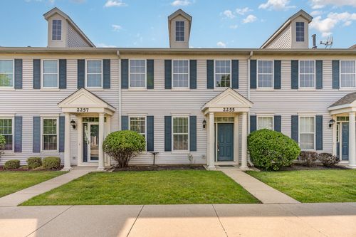 2255 Georgetown Cir, Aurora, IL, 60503-6725 | Card Image
