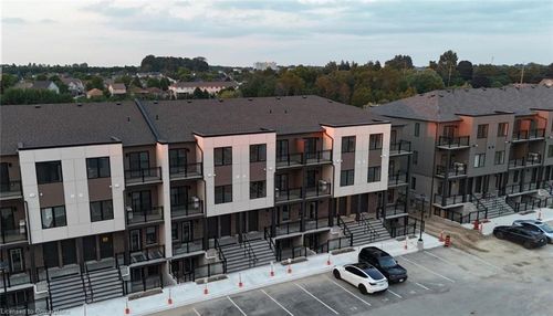 15-940 David Street, Fergus, ON, N1M2W3 | Card Image