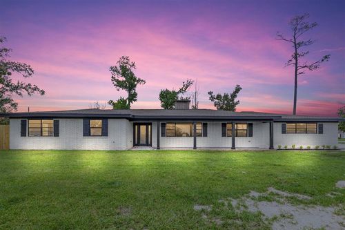 109 W Wayside Dr, Westlake, LA, 70669-6827 | Card Image