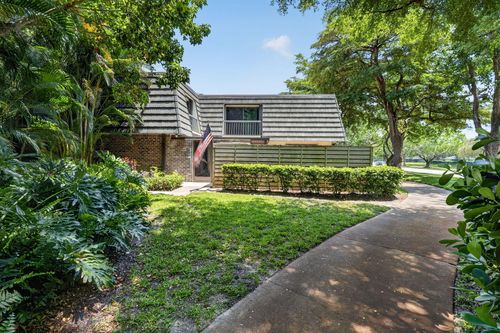 527 5th Ter, Palm Beach Gardens, FL, 33418-3668 | Card Image