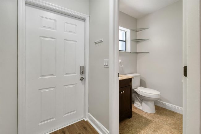 APT-11 - 410 N Cypress Dr, Townhouse with 2 bedrooms, 2 bathrooms and null parking in Tequesta FL | Image 5