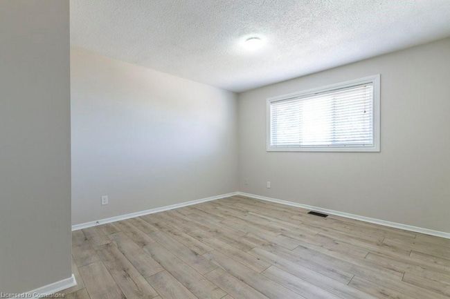 43 Briar Knoll Dr, House other with 3 bedrooms, 2 bathrooms and 4 parking in Kitchener ON | Image 19