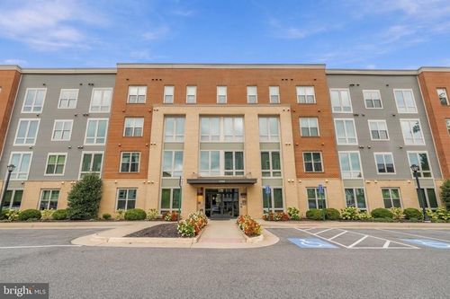 209-6104 Fairview Farm Dr, ALEXANDRIA, VA, 22315-4678 | Card Image