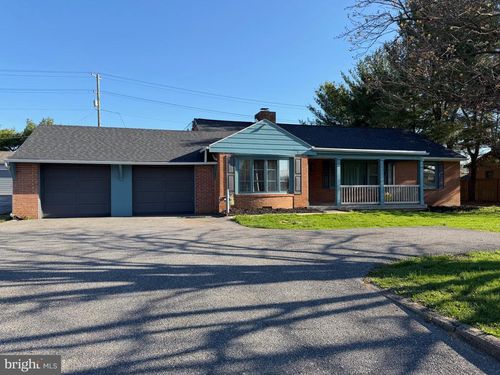 19124 Longmeadow Rd, HAGERSTOWN, MD, 21742-2877 | Card Image