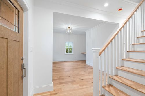 61 Anstice St, Oyster Bay, NY, 11771-2301 | Card Image