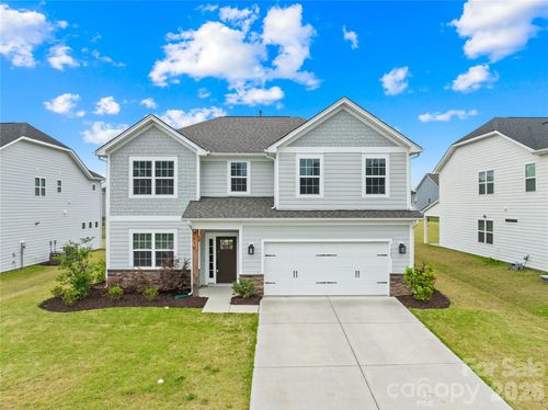 3823 Dahlia Drive, Harrisburg, NC, 28075 | Card Image
