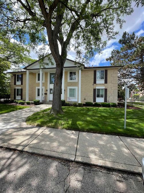 29264 Gloede # 3 Street, Warren, MI, 48088 | Card Image