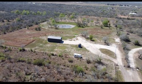 3951 Anaqua St, Beeville, TX, 78102-8530 | Card Image