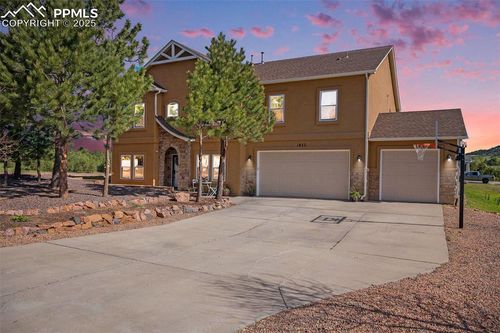 1822 Painter Dr, Monument, CO, 80132-3438 | Card Image