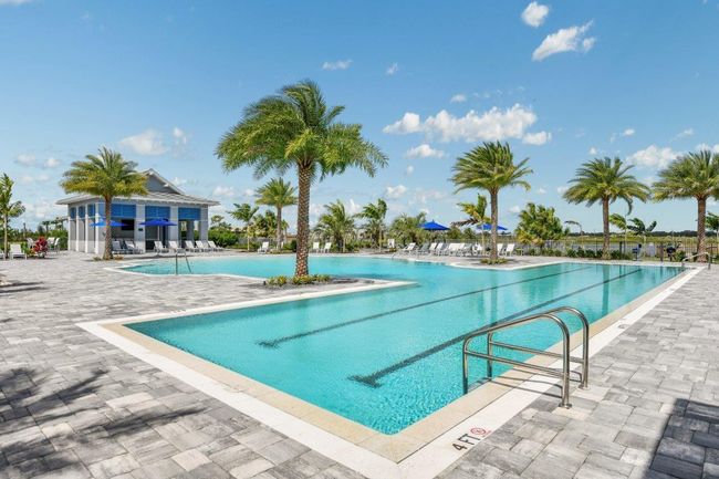 8045 Nevis Run, House other with 4 bedrooms, 6 bathrooms and null parking in BRADENTON FL | Image 29