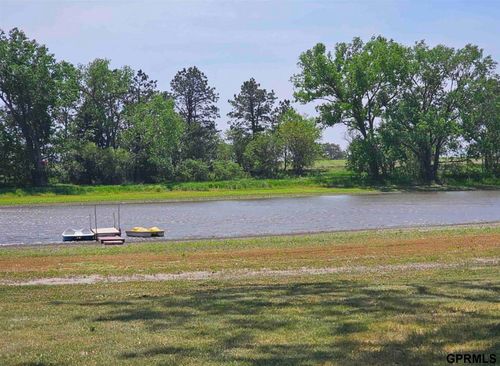 913 Road B, Henderson, NE, 68371-8874 | Card Image
