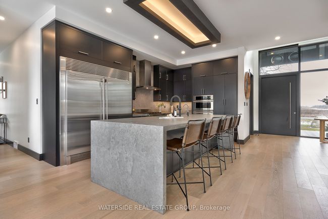 381 7 Th Rd E, House other with 4 bedrooms, 5 bathrooms and 35 parking in Stoney Creek ON | Image 7