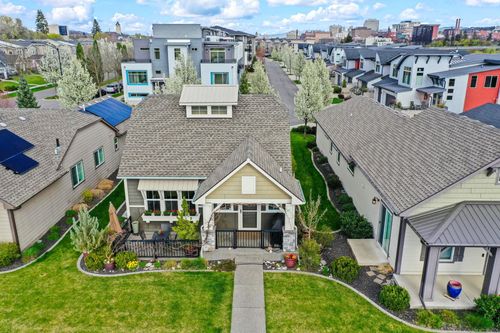 2027 W Centennial Way, Spokane, WA, 99201-3131 | Card Image