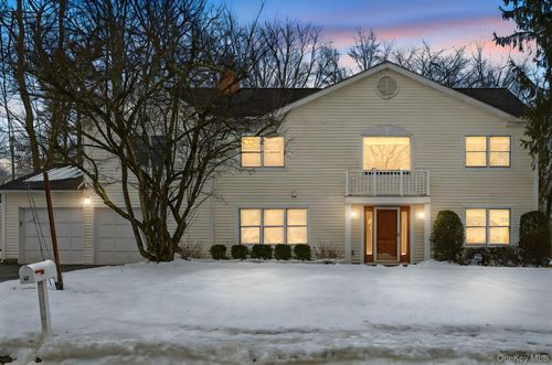 39 Lambert Ln, New Rochelle, NY, 10804-1009 | Card Image