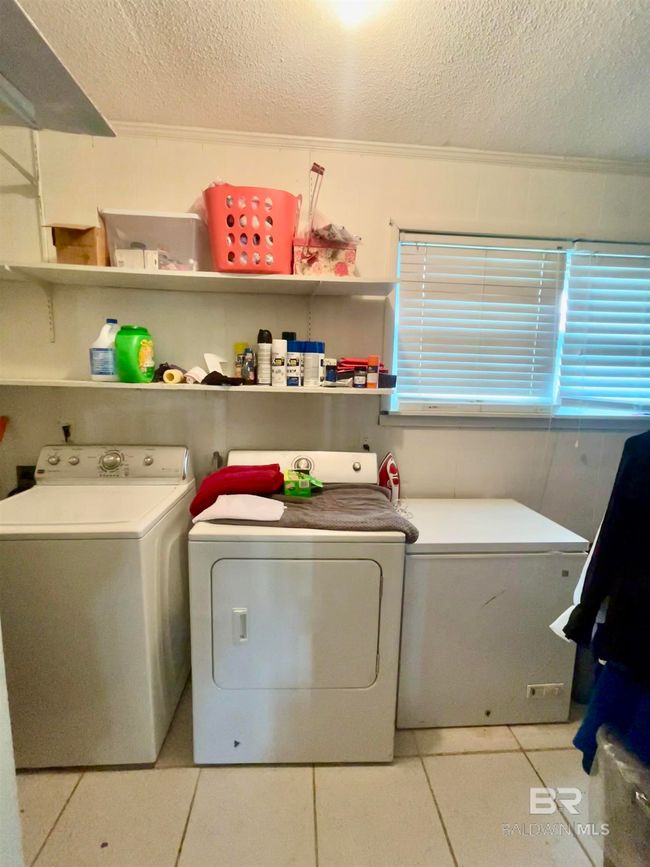 Laundry | Image 23