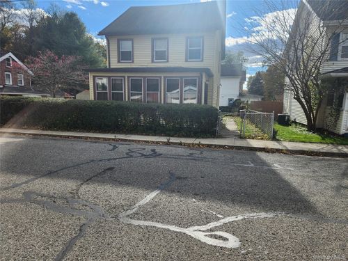 19 Grove St, Beacon, NY, 12508-3438 | Card Image